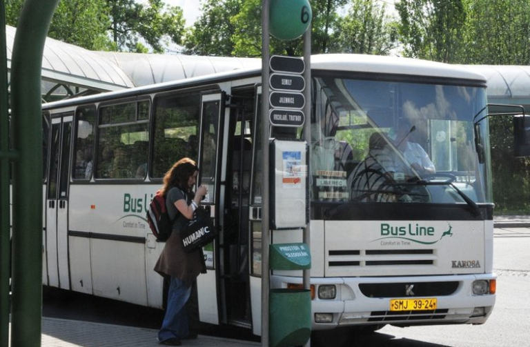 ÚOHS nepravomocně potvrdil zákonnost zadávacích podmínek Libereckého kraje v rámci desetiletého tendru na autobusy 